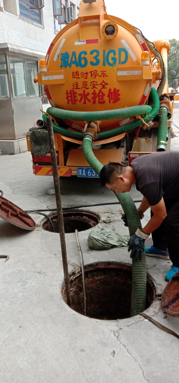 郑州专业清理化粪池，沉淀池，隔油池清理，污水池清淤